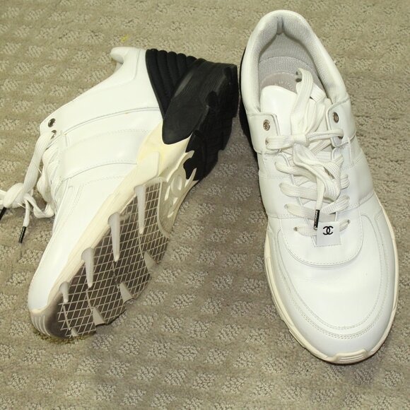 AUTHENTICATED Chanel Men's Size 12/ 45 White & Black CC Low Top Sneakers - Picture 1 of 14